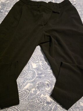 Briggs New York Black Capris
